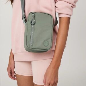 VUORI All Around Crossbody - Laurel
